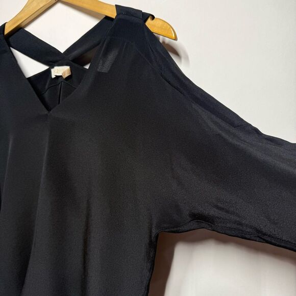 Ramy Brook Riley Cold-Shoulder V-Neck Silk Top in Black XS - Picture 11 of 11